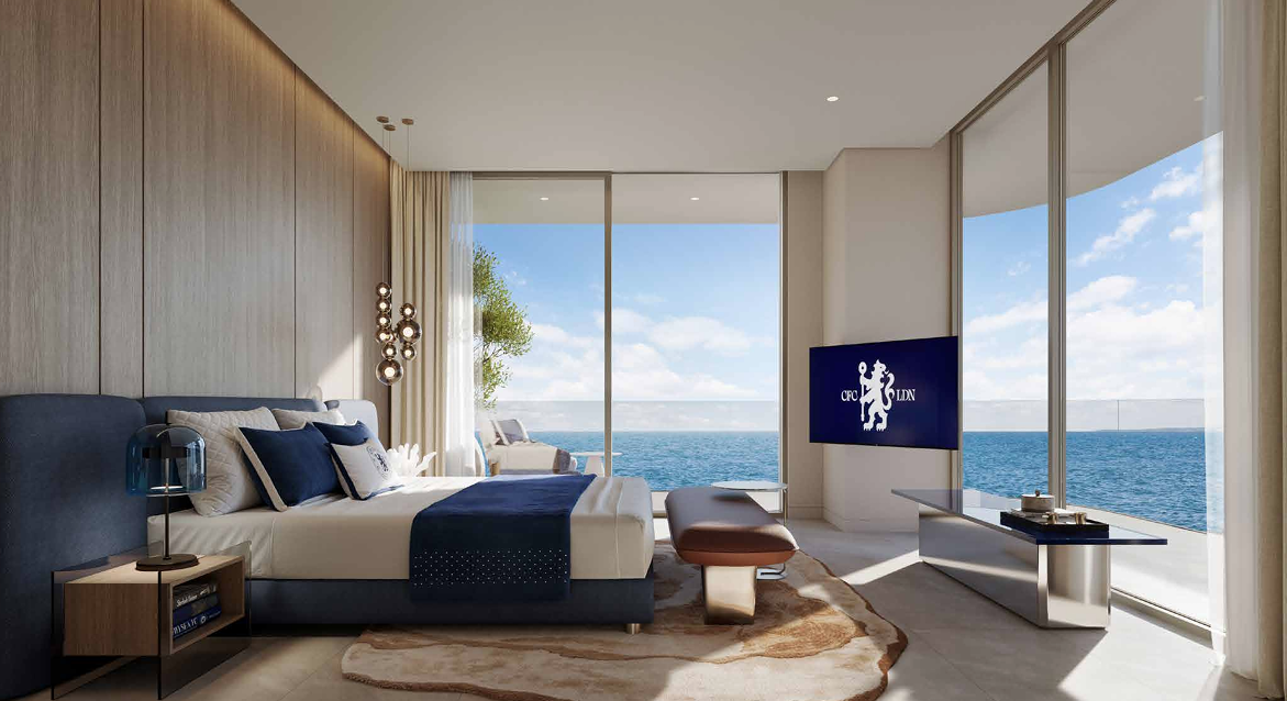 Chambre principale d'un appartement Chelsea Residences avec vue sur le golfe